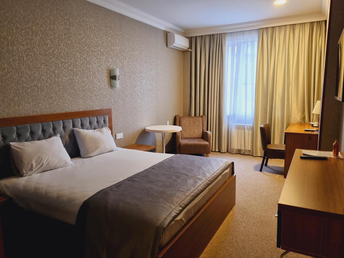 Royal Sapphire Hotel Baku Exterior photo