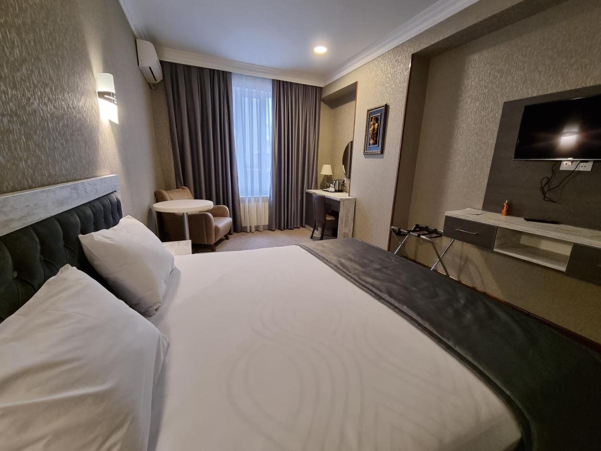 Royal Sapphire Hotel Baku Exterior photo