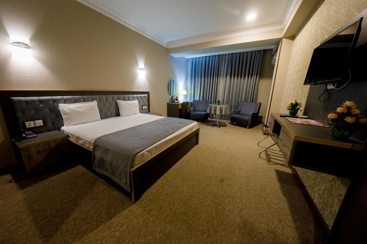 Royal Sapphire Hotel Baku Exterior photo