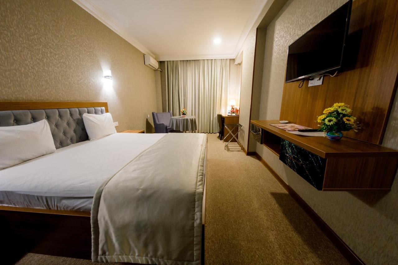 Royal Sapphire Hotel Baku Exterior photo
